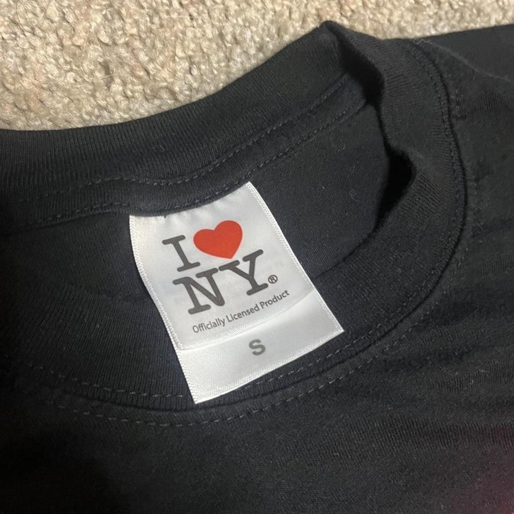 I ❤️ NY Black Graphic Baby Tee Y2K NYC Downtown Girl Streetwear Size S - Picture 3 of 3